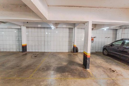 Garagem  de apartamento à venda com 4 quartos, 340m² em Sagrada Família, Belo Horizonte