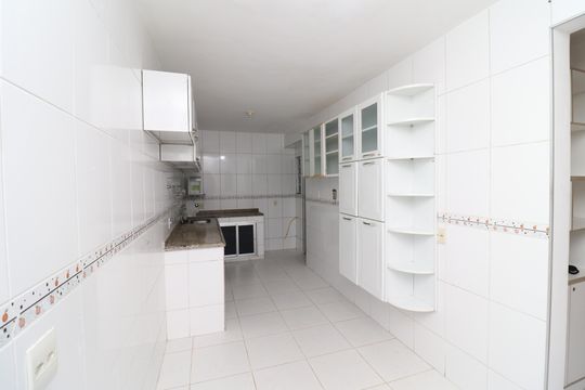 Cozinha de casa para alugar com 3 quartos, 200m² em Portuguesa, Rio de Janeiro