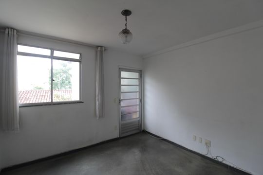 Apartamento à venda com 2 quartos, 46m² em Vila Cloris, Belo Horizonte