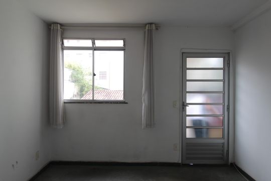 Sala de apartamento à venda com 2 quartos, 46m² em Vila Cloris, Belo Horizonte
