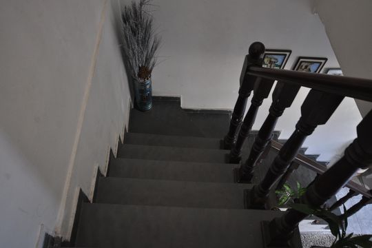 Escada de casa à venda com 7 quartos, 364m² em Jardim Daysy, São Paulo