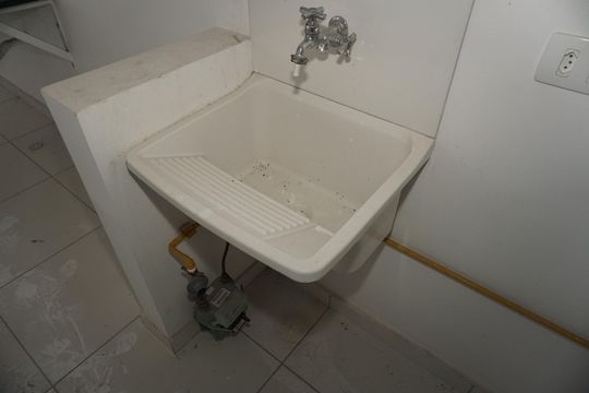 Lavanderia de apartamento para alugar com 2 quartos, 59m² em Chácaras São Marcos, Embu das Artes