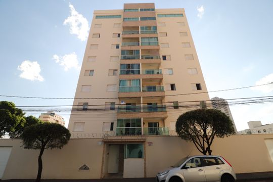 Fachada de apartamento para alugar com 3 quartos, 106m² em Santa Mônica, Uberlândia