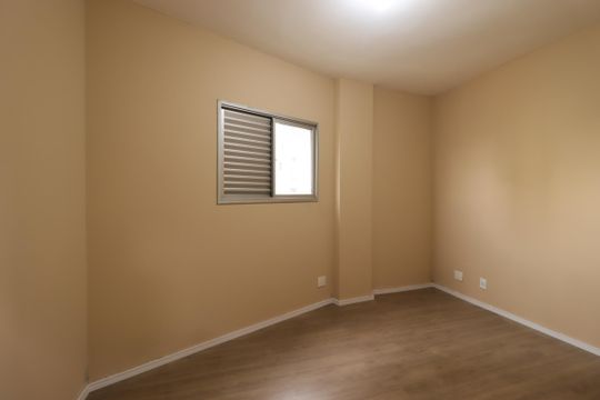Quarto de apartamento à venda com 3 quartos, 87m² em Vila Gilda, Santo André