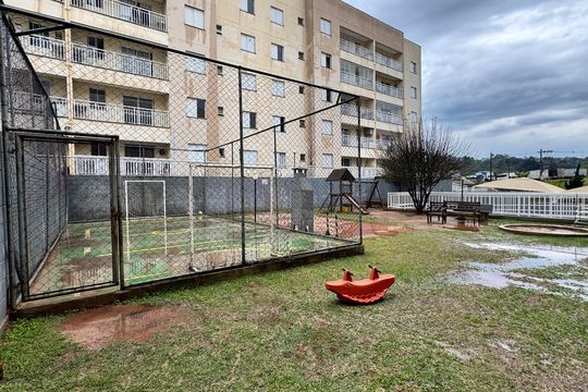 Quadra de apartamento para alugar com 2 quartos, 42m² em Jardim Nova Coimbra, Cotia
