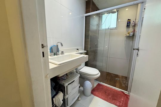 Banheiro de apartamento para alugar com 2 quartos, 42m² em Jardim Nova Coimbra, Cotia