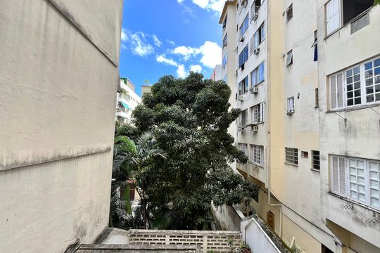 Vista de apartamento à venda com 2 quartos, 79m² em Jardim Botânico, Rio de Janeiro