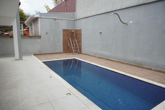 Piscina de casa de condomínio para alugar com 3 quartos, 350m² em Morada dos Pássaros, Barueri