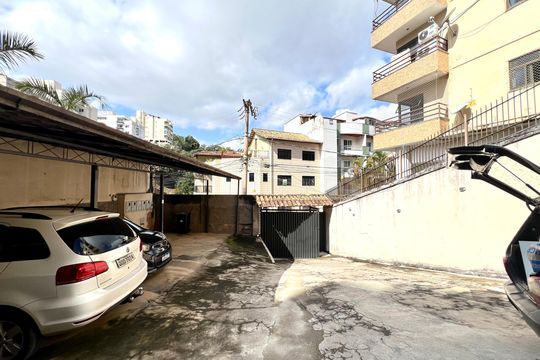 Garagem de apartamento para alugar com 2 quartos, 60m² em Teixeiras, Juiz de Fora