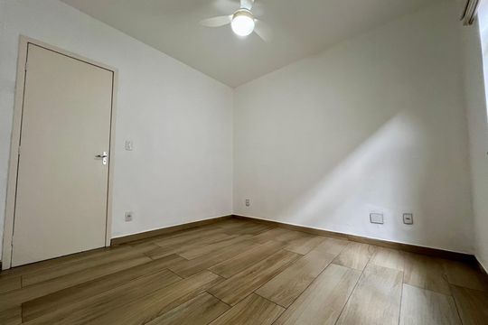 Quarto 1 de apartamento para alugar com 2 quartos, 60m² em Teixeiras, Juiz de Fora