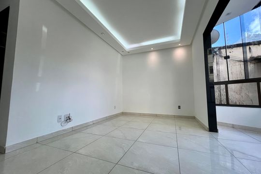 Apartamento para alugar com 2 quartos, 60m² em Teixeiras, Juiz de Fora