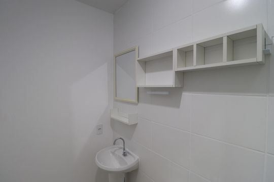 Banheiro  de apartamento para alugar com 2 quartos, 47m² em Maubisa, Ribeirão Preto