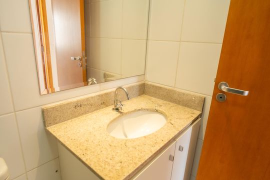 Banheiro Social  de apartamento à venda com 2 quartos, 57m² em Penha, Rio de Janeiro