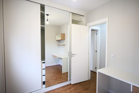 Quarto 2 de apartamento para alugar com 2 quartos, 56m² em Continental, Osasco