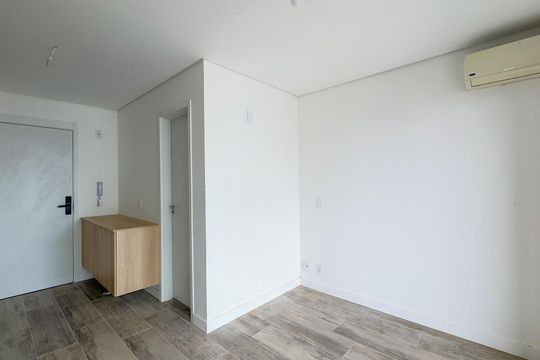 Studio de kitnet/studio para alugar com 1 quarto, 27m² em Santo Amaro, São Paulo