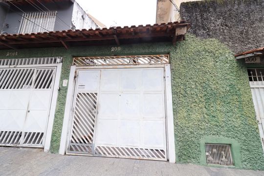 Fachada de kitnet/studio para alugar com 1 quarto, 20m² em Jardim Umuarama, São Paulo