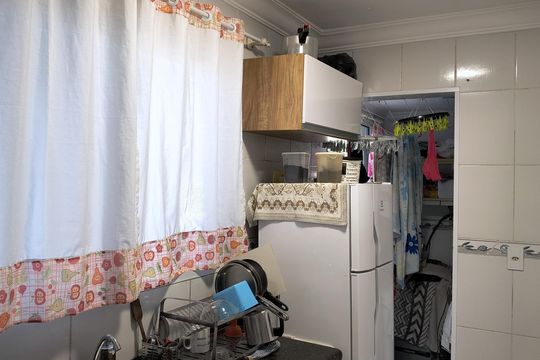 Cozinha de apartamento à venda com 2 quartos, 54m² em Parque Sao Vicente, Santo André