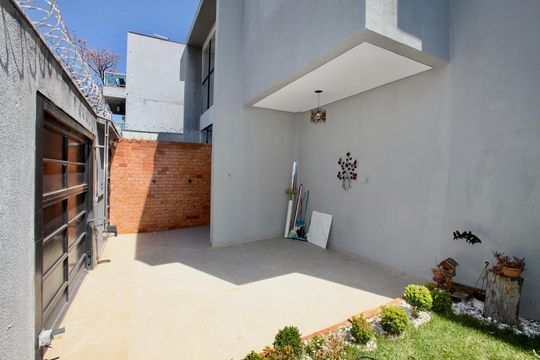 Garagem de casa à venda com 3 quartos, 160m² em Sapucaias Iii, Contagem