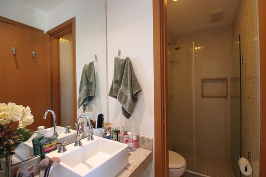 Banheiro de kitnet/studio à venda com 1 quarto, 36m² em Jacarepaguá, Rio de Janeiro