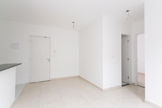 Apartamento para alugar com 2 quartos, 51m² em Jardim dos Ipes, São Paulo