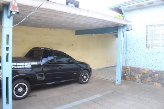 Garagem de casa à venda com 2 quartos, 400m² em Santa Maria, São Caetano do Sul