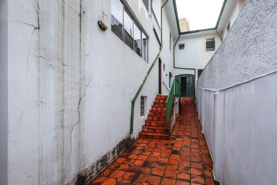 Quintal de casa à venda com 3 quartos, 226m² em Vila Mariana, São Paulo