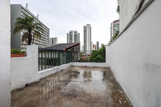 Varanda do quarto 3 de casa à venda com 3 quartos, 226m² em Vila Mariana, São Paulo