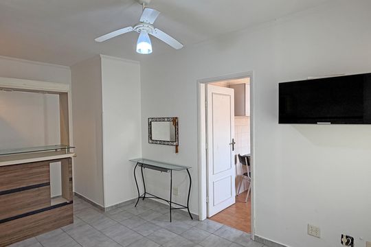 Sala de apartamento para alugar com 1 quarto, 50m² em Campo Grande, Santos