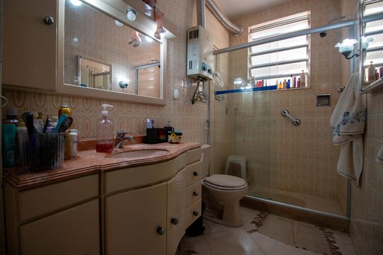 Banheiro de apartamento à venda com 3 quartos, 107m² em Tijuca, Rio de Janeiro