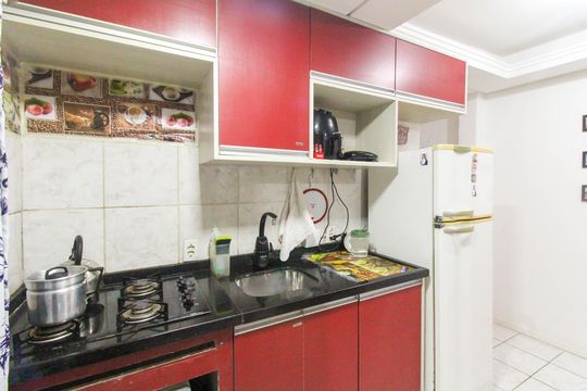 Cozinha de apartamento para alugar com 2 quartos, 50m² em Guajuviras, Canoas