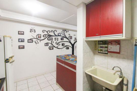 Cozinha de apartamento para alugar com 2 quartos, 50m² em Guajuviras, Canoas