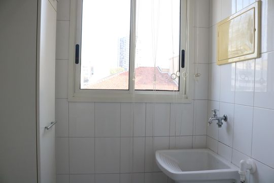 Cozinha de apartamento para alugar com 1 quarto, 41m² em Água Branca, São Paulo