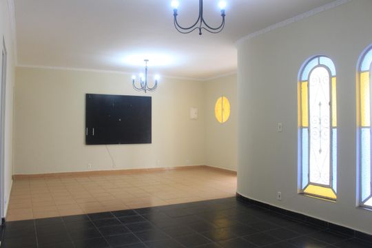 Casa para alugar com 3 quartos, 180m² em Jardim Sao Caetano, São Caetano do Sul
