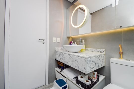 Banheiro Social  de apartamento à venda com 2 quartos, 76m² em Vila Augusta, Guarulhos