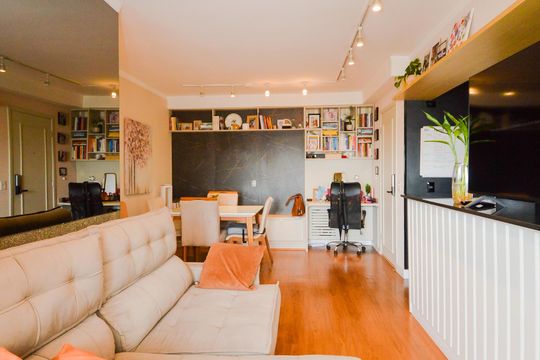 Sala de apartamento à venda com 2 quartos, 76m² em Vila Augusta, Guarulhos