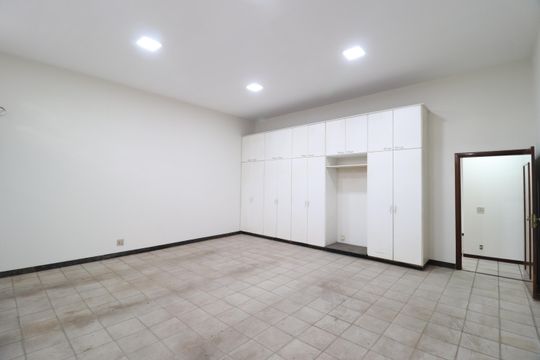 Garagem de casa para alugar com 4 quartos, 216m² em Tabajaras, Uberlândia