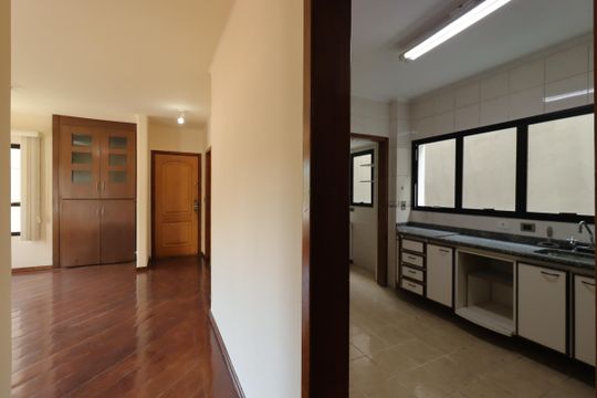 Corredor de apartamento para alugar com 3 quartos, 90m² em Jardim, Santo André