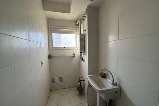 Área de Serviço de apartamento à venda com 3 quartos, 107m² em Empresarial 18 do Forte, Barueri