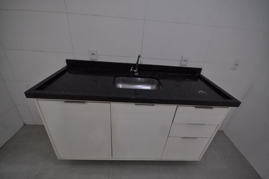 Cozinha de apartamento para alugar com 1 quarto, 36m² em Vila Mazzei, São Paulo
