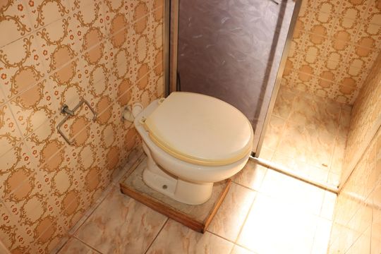 Banheiro social de apartamento para alugar com 2 quartos, 45m² em Artur Alvim, São Paulo