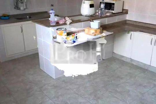 Casa à venda com 3 quartos, 217m² em Vila Leopoldina, Santo André