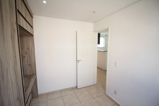 Quarto 1 de apartamento para alugar com 2 quartos, 52m² em Camargos, Belo Horizonte
