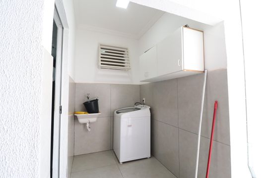 Área de Serviço de casa para alugar com 2 quartos, 128m² em Jardim Inconfidência, Uberlândia
