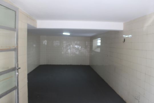 Garagem de casa para alugar com 2 quartos, 180m² em Santa Paula, São Caetano do Sul