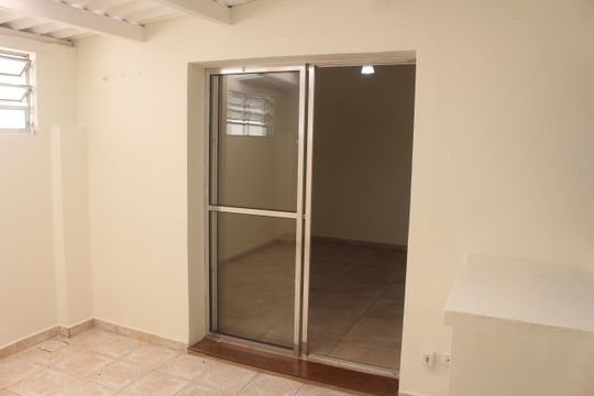 Quintal de casa para alugar com 2 quartos, 180m² em Santa Paula, São Caetano do Sul