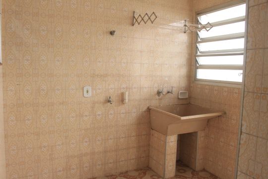 Área de Serviço de casa para alugar com 2 quartos, 180m² em Santa Paula, São Caetano do Sul
