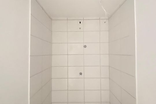 Banheiro de apartamento à venda com 2 quartos, 43m² em Rochdale, Osasco