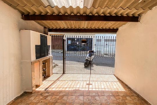 Área externa de casa para alugar com 1 quarto, 80m² em Jardim Santa Maria, São Paulo