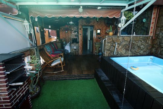 Área gourmet e Piscina de casa à venda com 2 quartos, 120m² em Vista Alegre, Rio de Janeiro