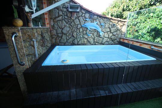 Piscina de casa à venda com 2 quartos, 120m² em Vista Alegre, Rio de Janeiro